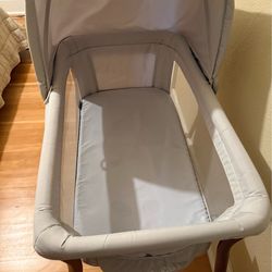 Chicco LullaGo Anywhere LE Portable Bassinet