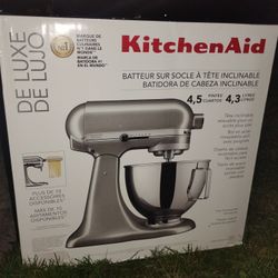 KitchenAid Mixer Deluxe 