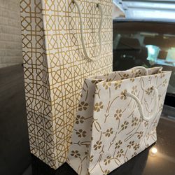 11 Gift Paper Bags