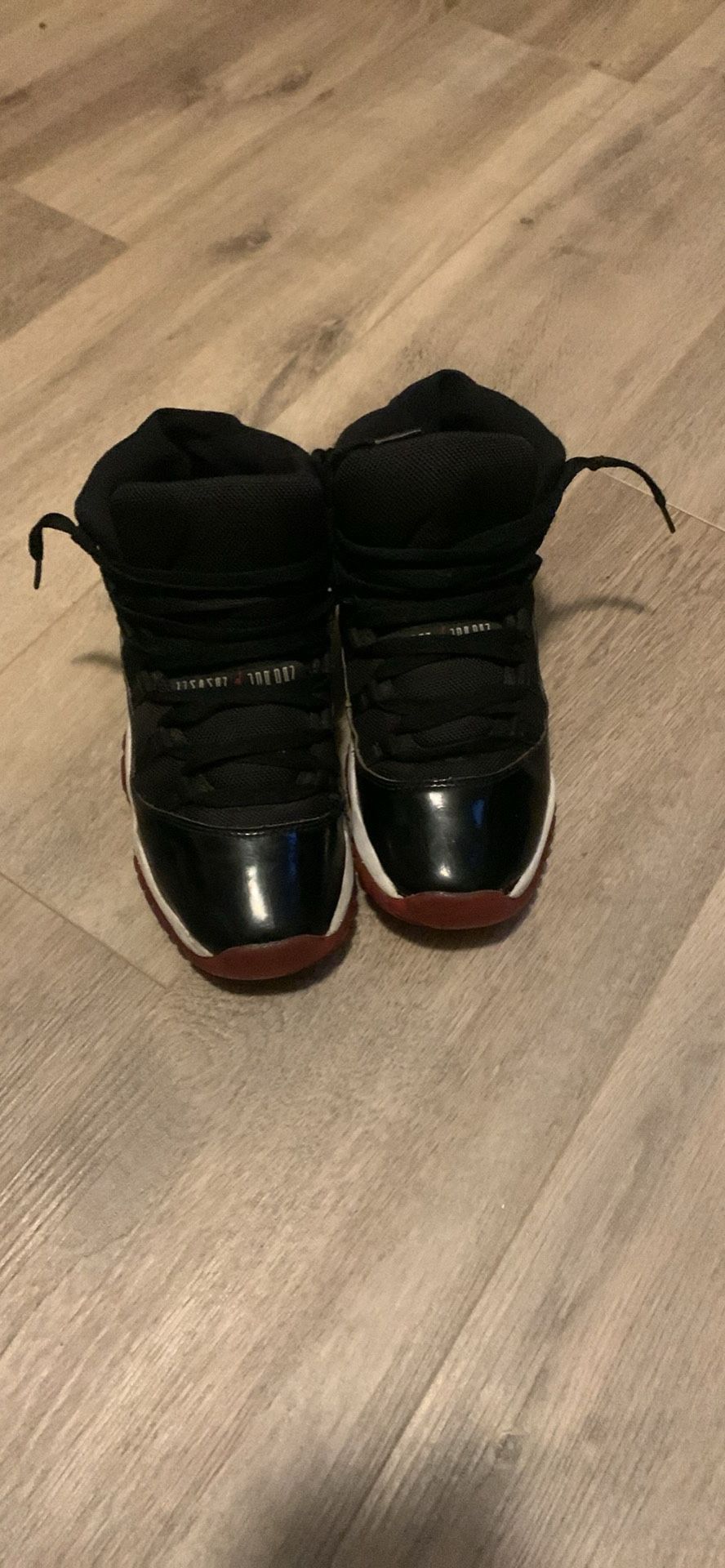 Bread Jordan 11 Size 7