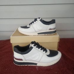 Michael Kors Allie Black/white Size 7.5M