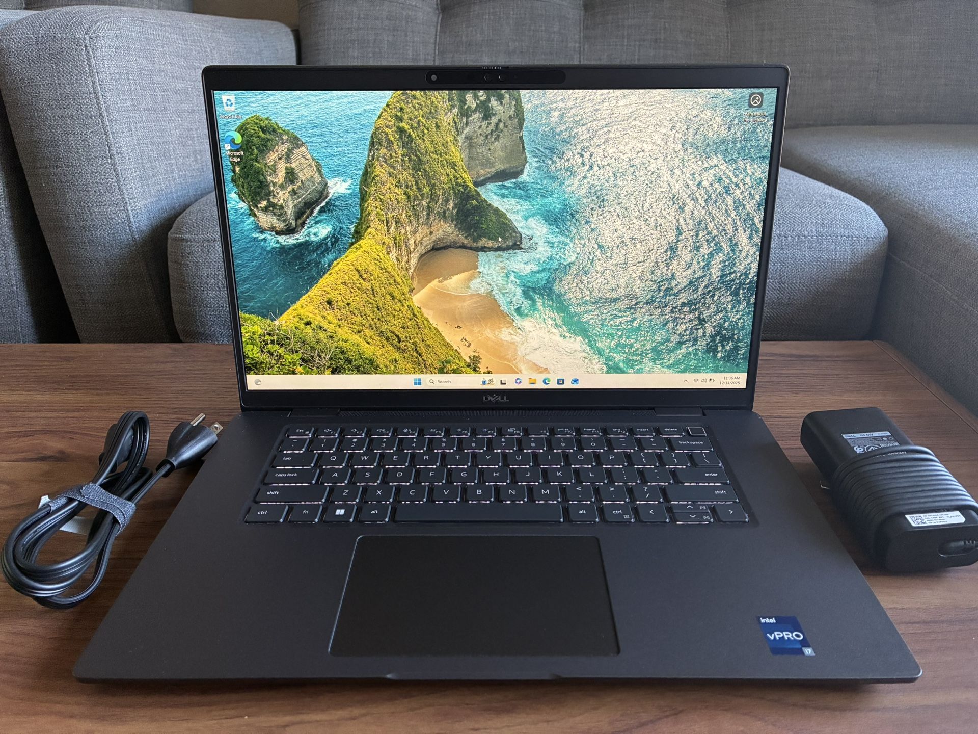 Dell Latitude 7530 Laptop i7-1270P 16GB DDR5 RAM 512GB SSD NVME WIN 11 15.6” FHD