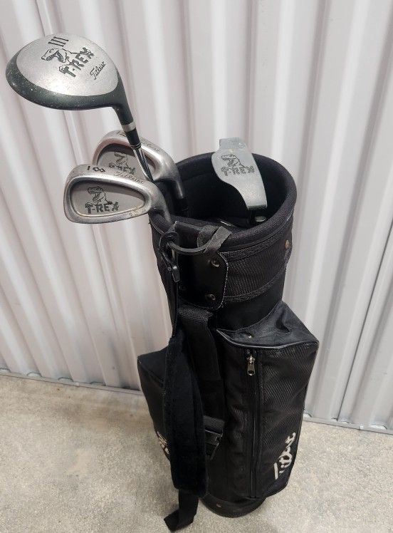 CHILDREN'S GOLF BAG