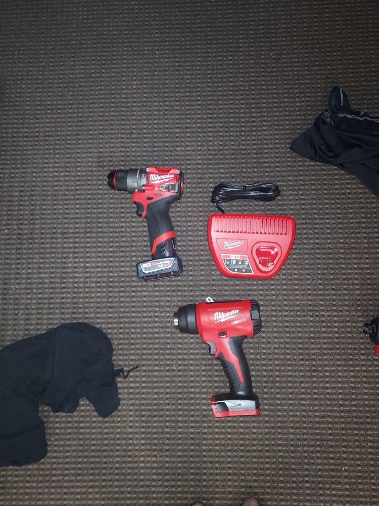 Milwaukee Hammer Drill , Bat , Chargerc