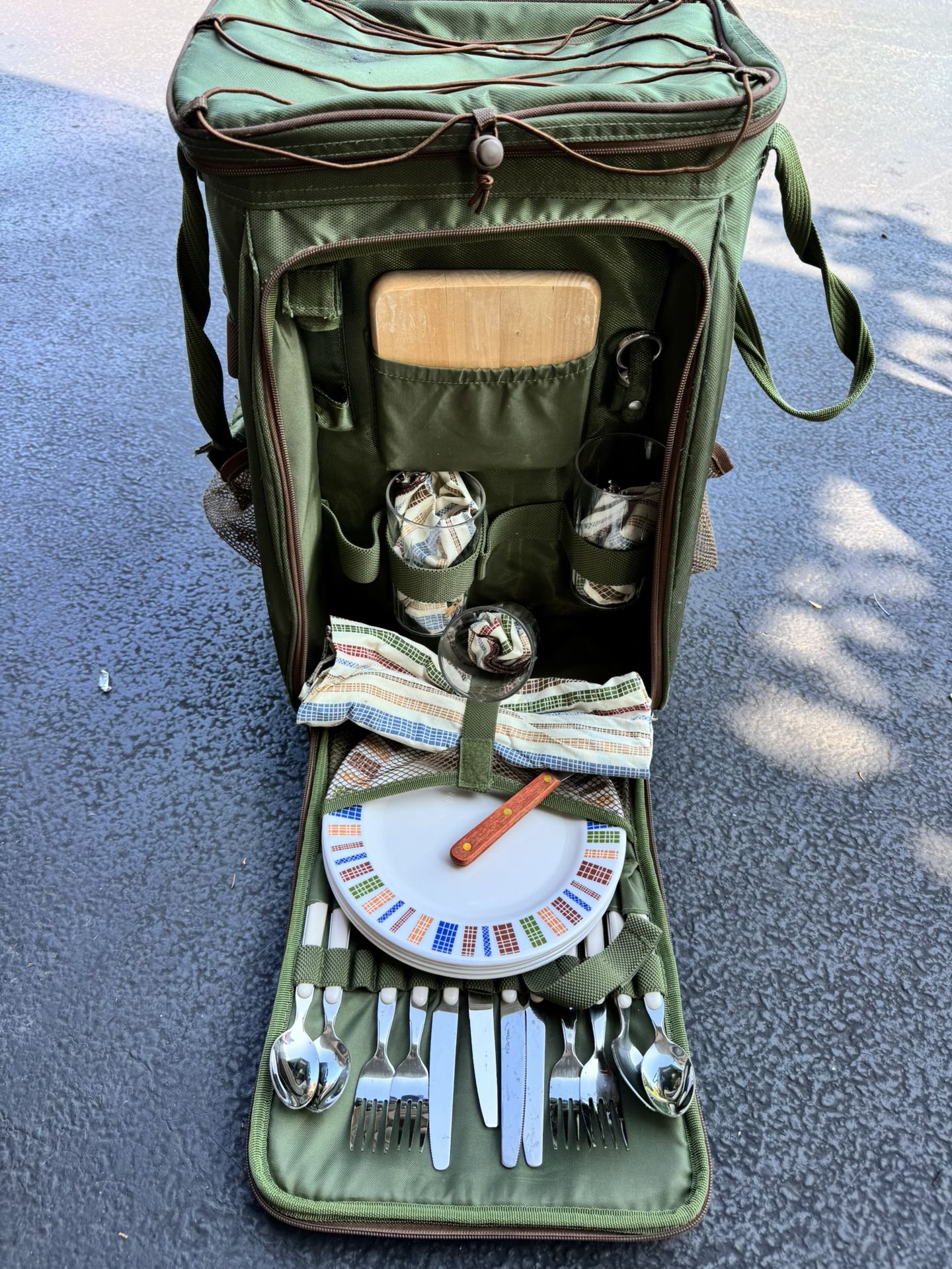 Cooler With Picnic Tools