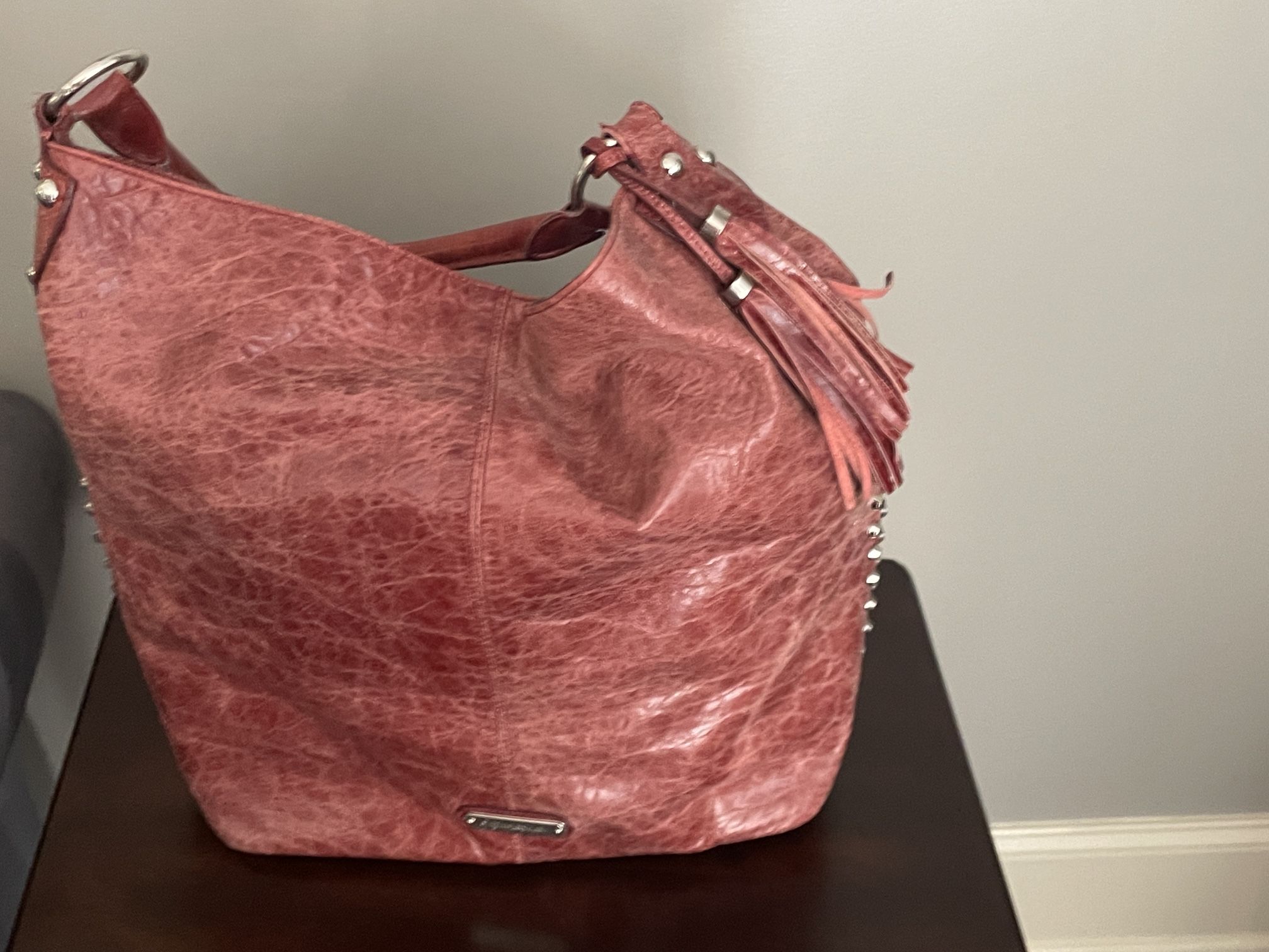 Woman’s purseWoman’s purse