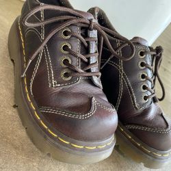 Vintage Dr. Martens Air Wair Women’s Club 5 Tie Shoe, Brown, Size 5