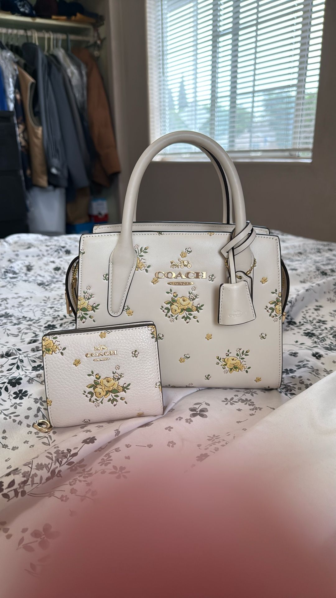 Brand New Leather Coach Purse And Wallet 
