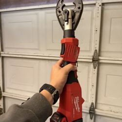 Milwaukee Utility Crimper