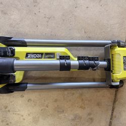 Tripod Ryobi 18v 