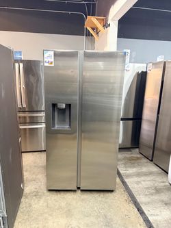 🔥SAMSUNG STAINLESS STEEK REFRIGERATOR  WITH WATER AND ICE MAKER🔥