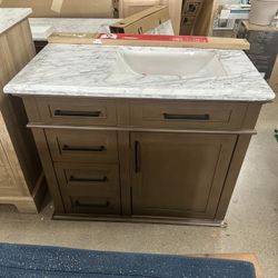 Sonoma 36”x22” vanity