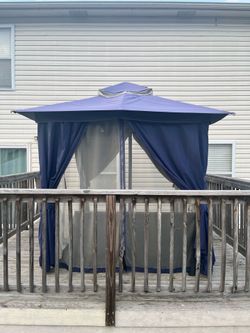 8x8 Outdoor Gazebo/Canopy – $90 OBO