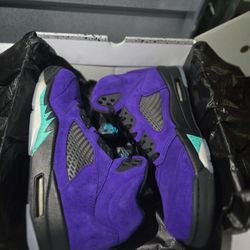 Jordan 5 Alternate Grape