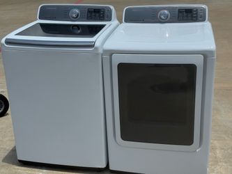 Samsung Washer and Samsung dryer electric large load capacity works perfectly extra for delivery same day delivery and installation available