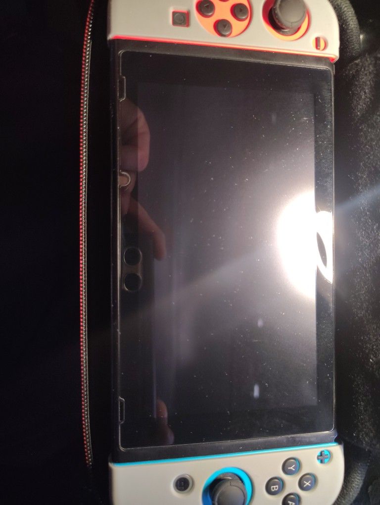 Nintendo Switch OLED V2 With Extra Controls And Case And One Game