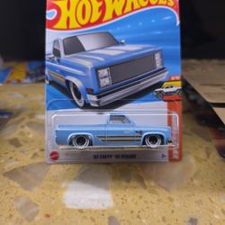 Hotwheels 83 Chevy