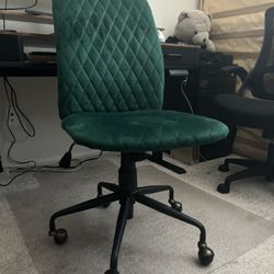 Luxury Look Green Office Chair