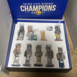 Warriors 2017 Championship Set Bobble Head