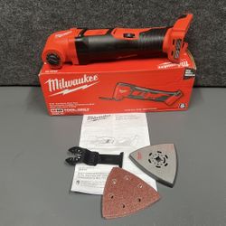 Milwaukee (2626-20) M18 18V Lithium-lon Cordless Oscillating Multi-Tool (Tool-Only)