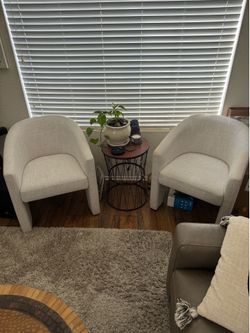 Set of 2 chairs