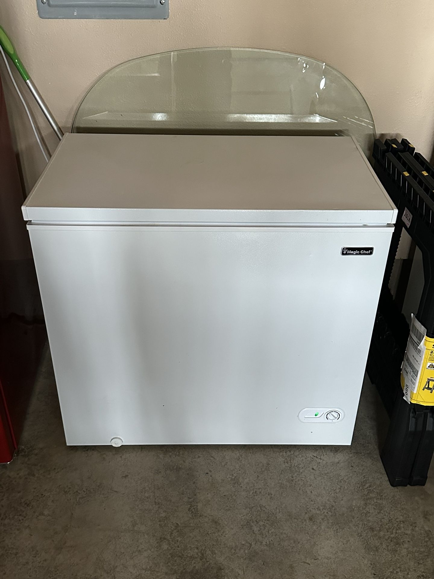 Deep Freezer w/ Light