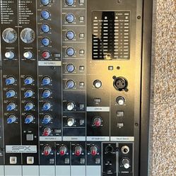 Yamaha Analog Mixer