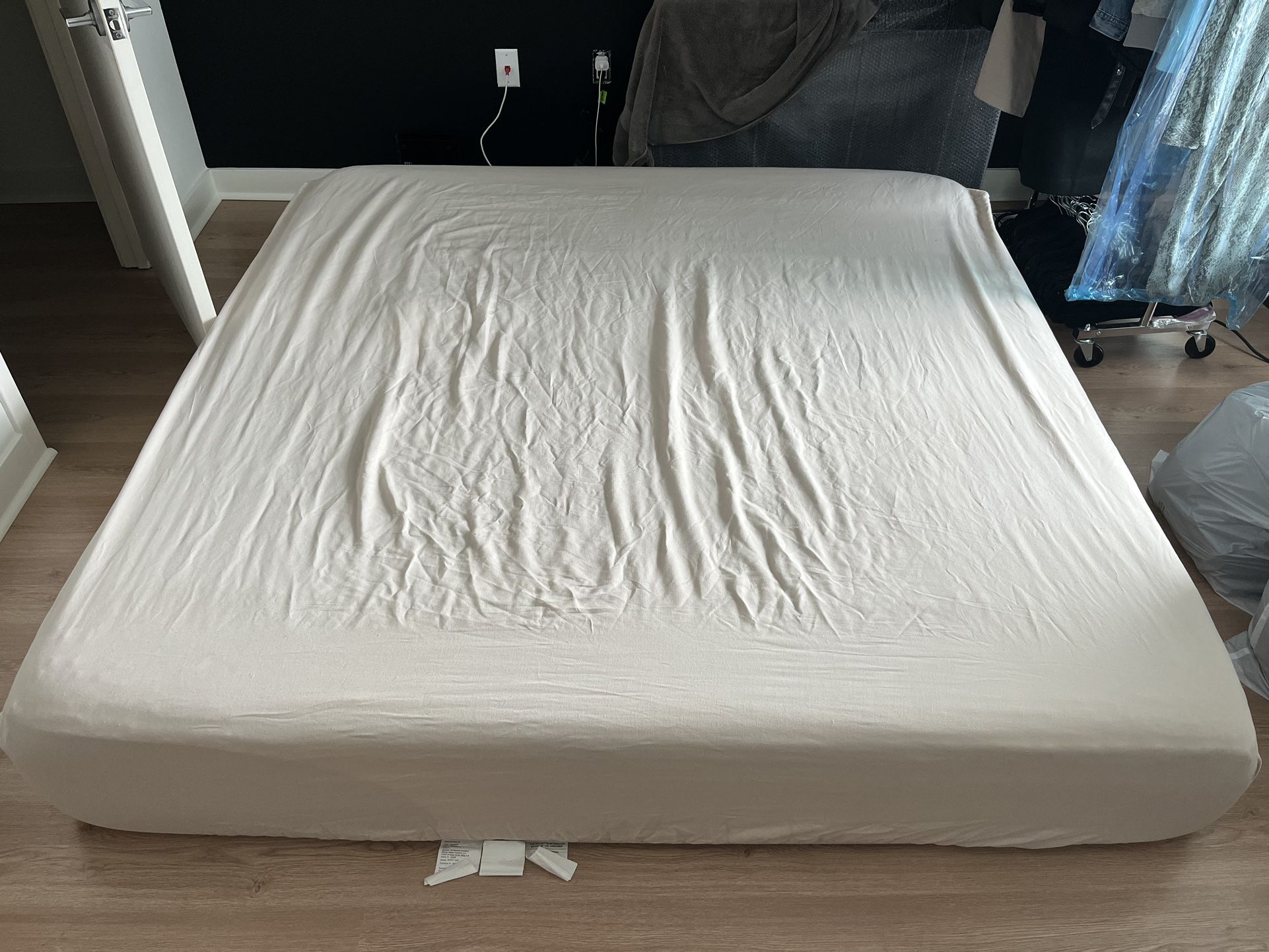 King Size Nature Sleep (All Foam) Mattress In Very Good Condition 