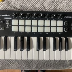 Novation Launchkey Mini MK2 MIDI Controller Beat Pad 