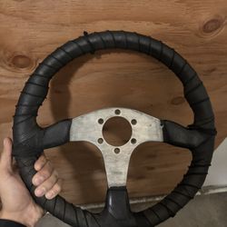Momo Race Steering Wheel 