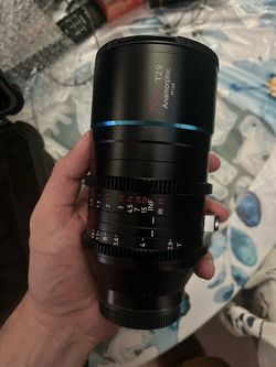 SIRUI 75mm T2.9 Anamorphic CineLens E Mount Manual Focus 82mm Thread. Never used