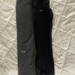 Under Armour Women’s Leggings Bundle – Size Small (2 Pair)