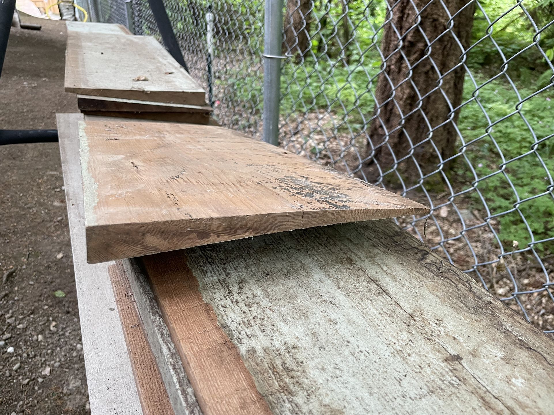 Cedar Beveled House Siding 1” Thick X 9.5” Wide