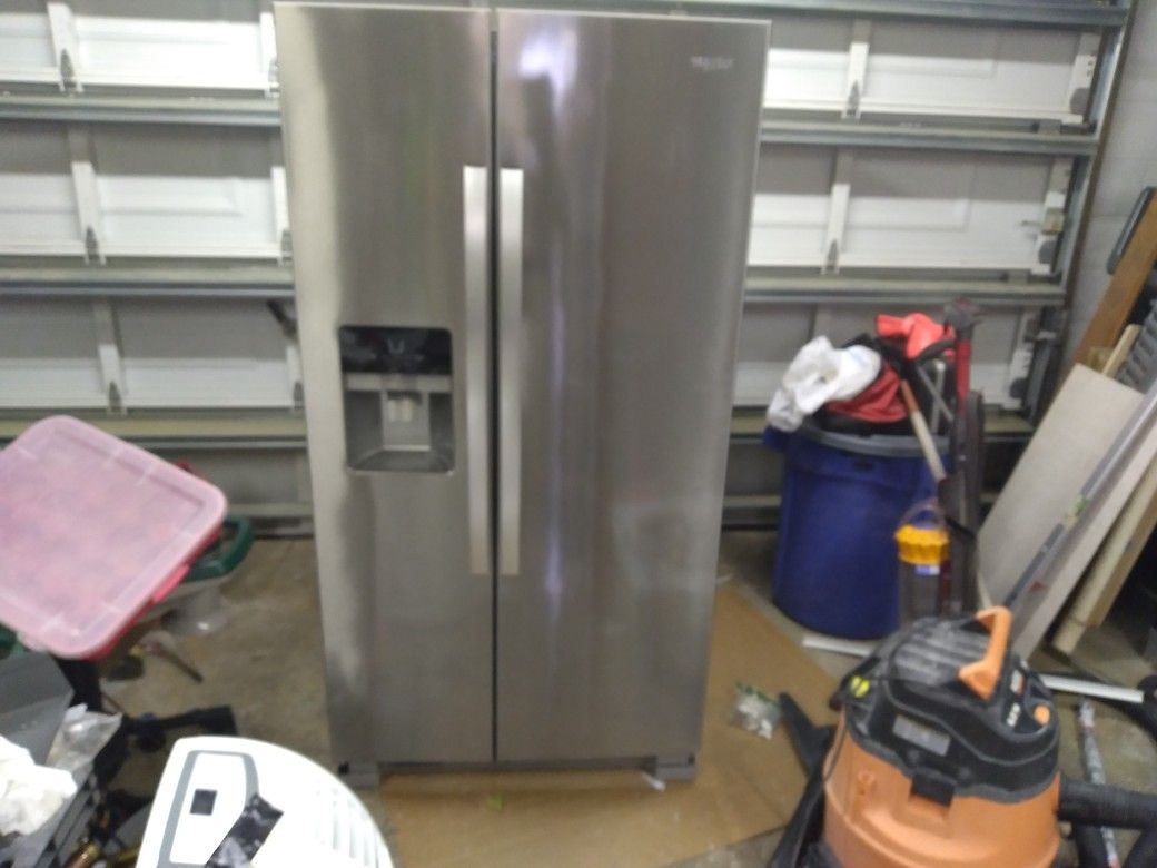 WHIRLPOOL SIDE BY SIDE REFRIGERATOR WRS325SD