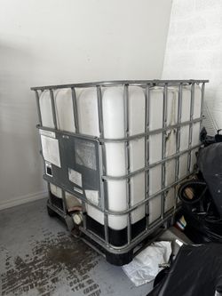 500 Gallon Water Tank
