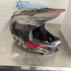 Troy Lee Helmet 