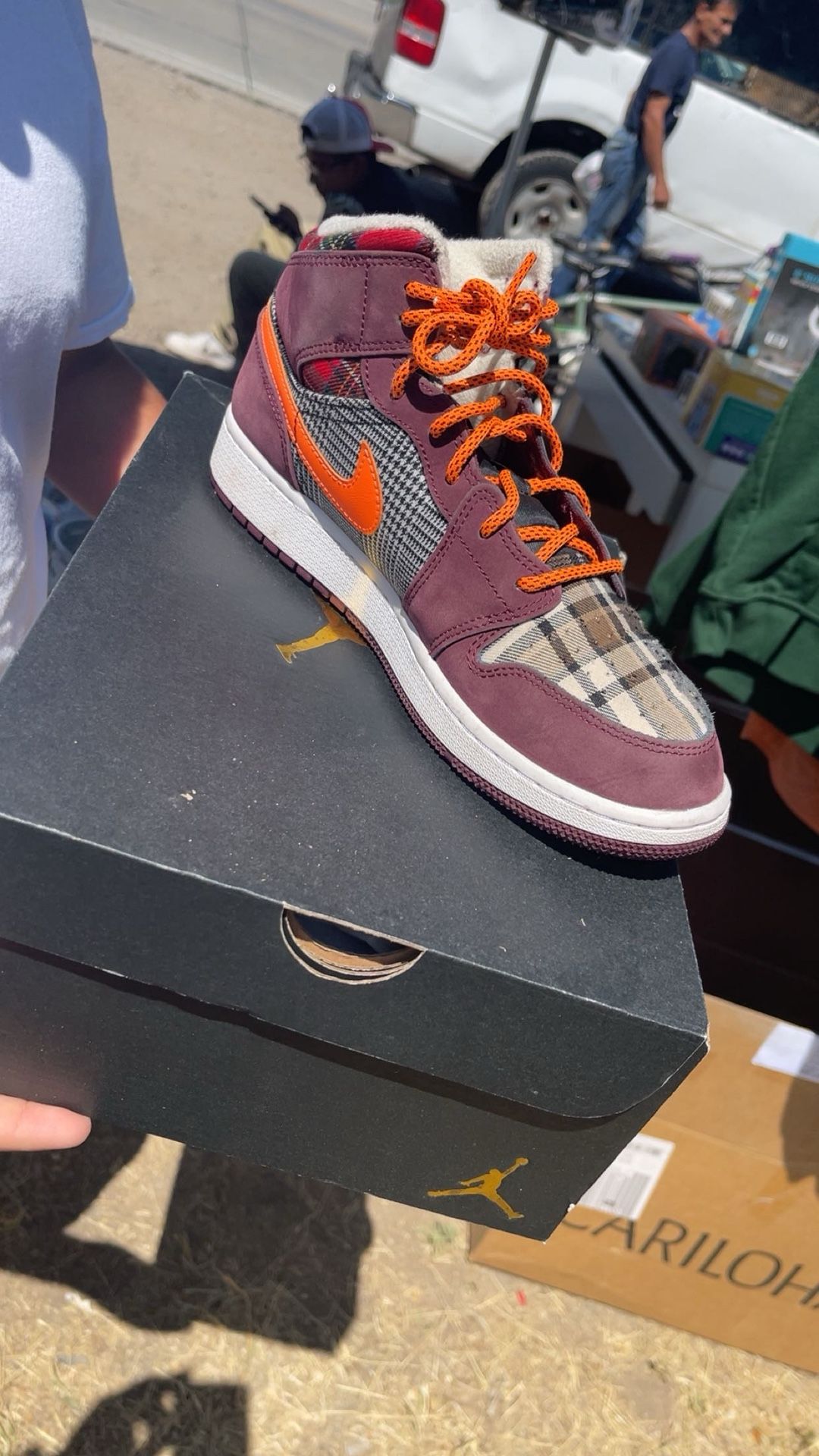 Nike Air Jordan 1 Mid SE