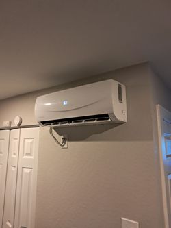 Mini Split  heating and cooling