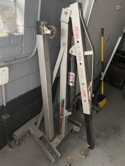 2 Ton Engine Hoist / Cherry Picker