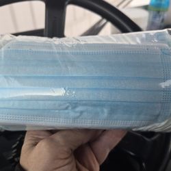 FACE MASKS $1  FOR A PACK OF 50