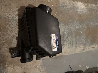 16’ Veloster Turbo Oem Air box 