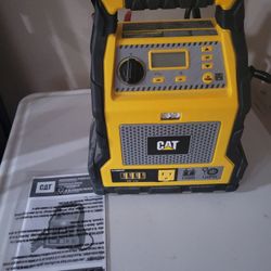 CAT Battery Jumper & Portable Power Supply