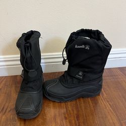 Kamik boots kids size 2 black