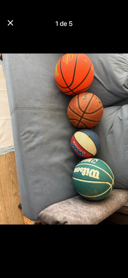 Básquet  balls all four .
