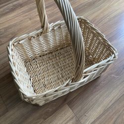 Large Sturdy Wicker Basket