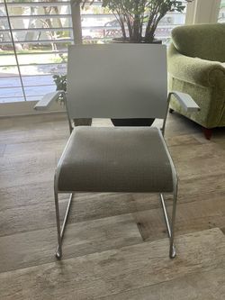 6 New chairs