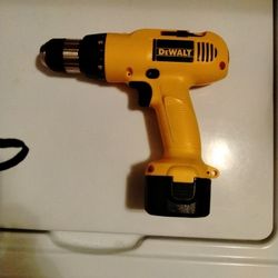 DEWALT DW952 CORDLESS DRILL