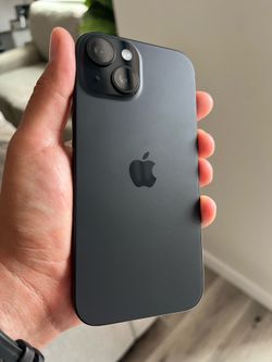 iPhone 15 - 128GB - Black - Excellent Condition