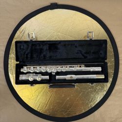 Used Gemeinhardt 2SP Student Silver Plated Flute with Hard Case