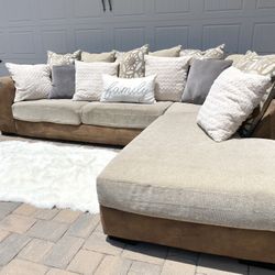 Beige Sectional Couch With Chaise 
